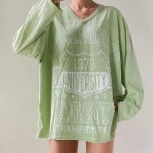 Urban Outfitters Vintage Varsity Tee‎ Size XS NWOT